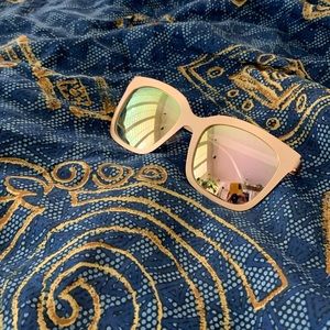 DIFF Eyewear Rose Gold Sunnies